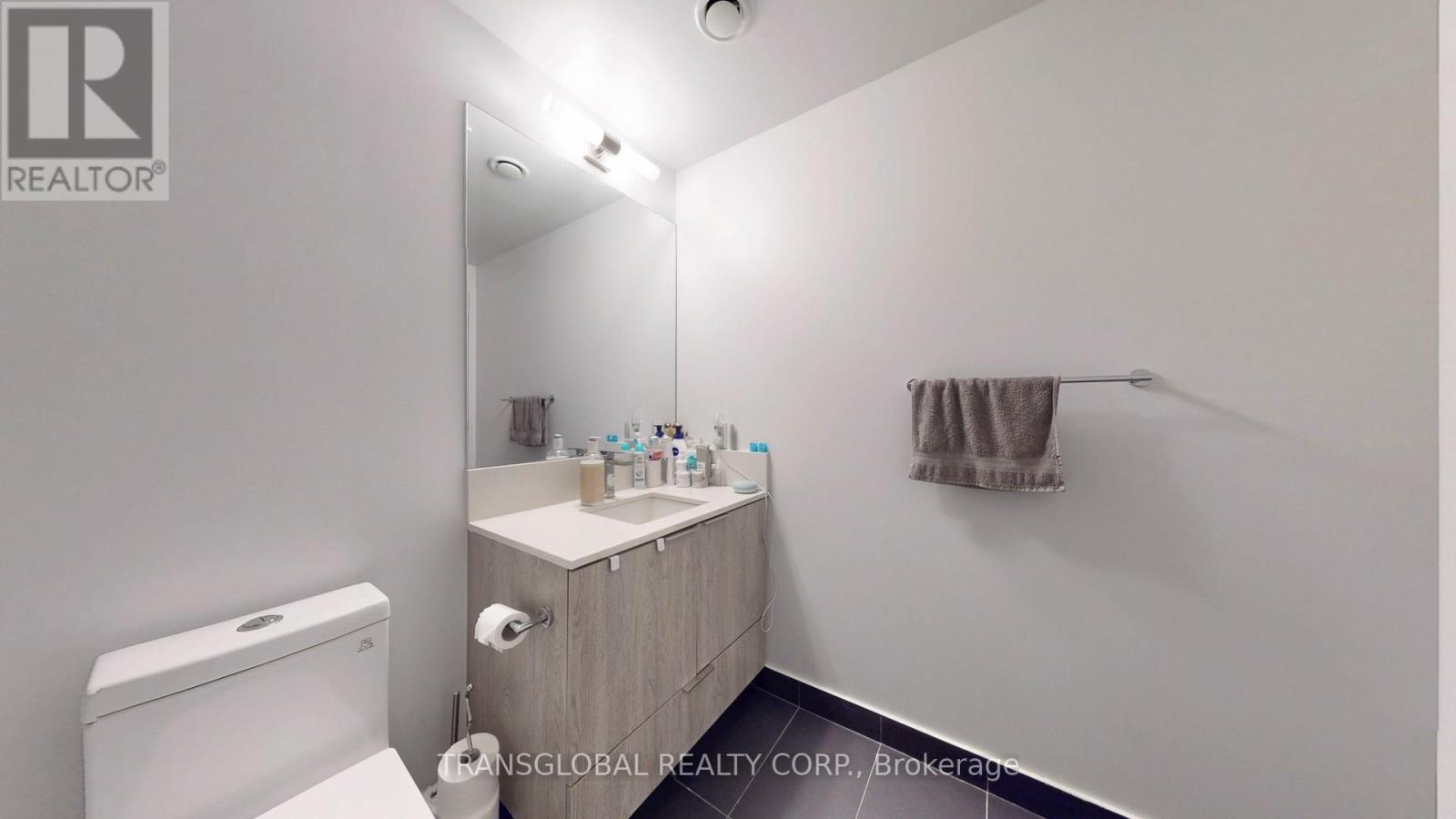 3801 - 181 Dundas Street E, Toronto, Ontario  M5A 0N5 - Photo 11 - C12241043