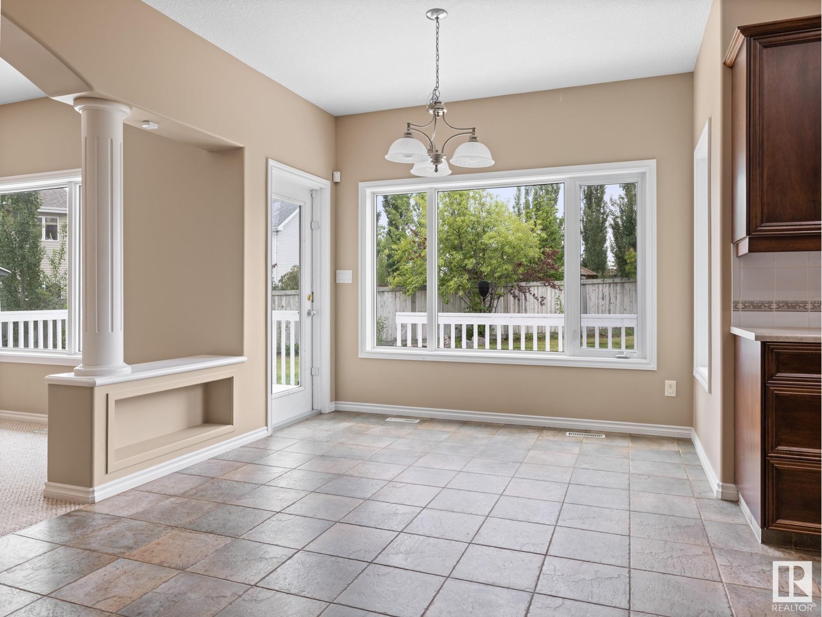 Property at 912 SUMMERSIDE LINK LI SW image 5