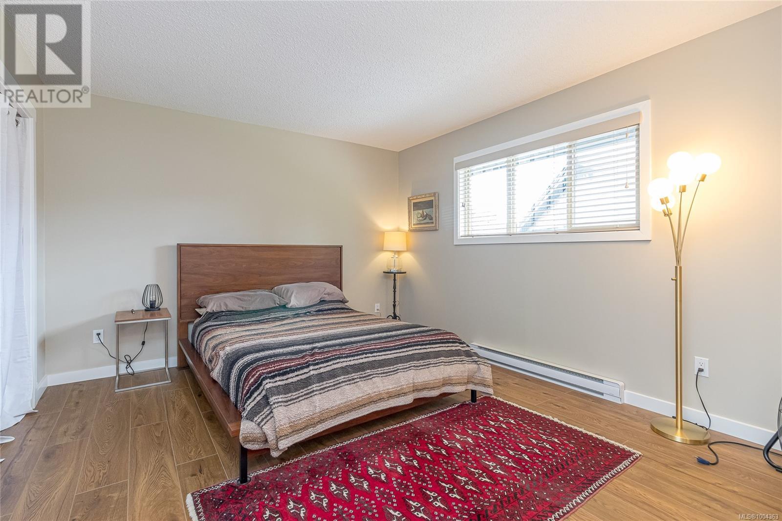 Property at 93 Cilaire Dr image 1