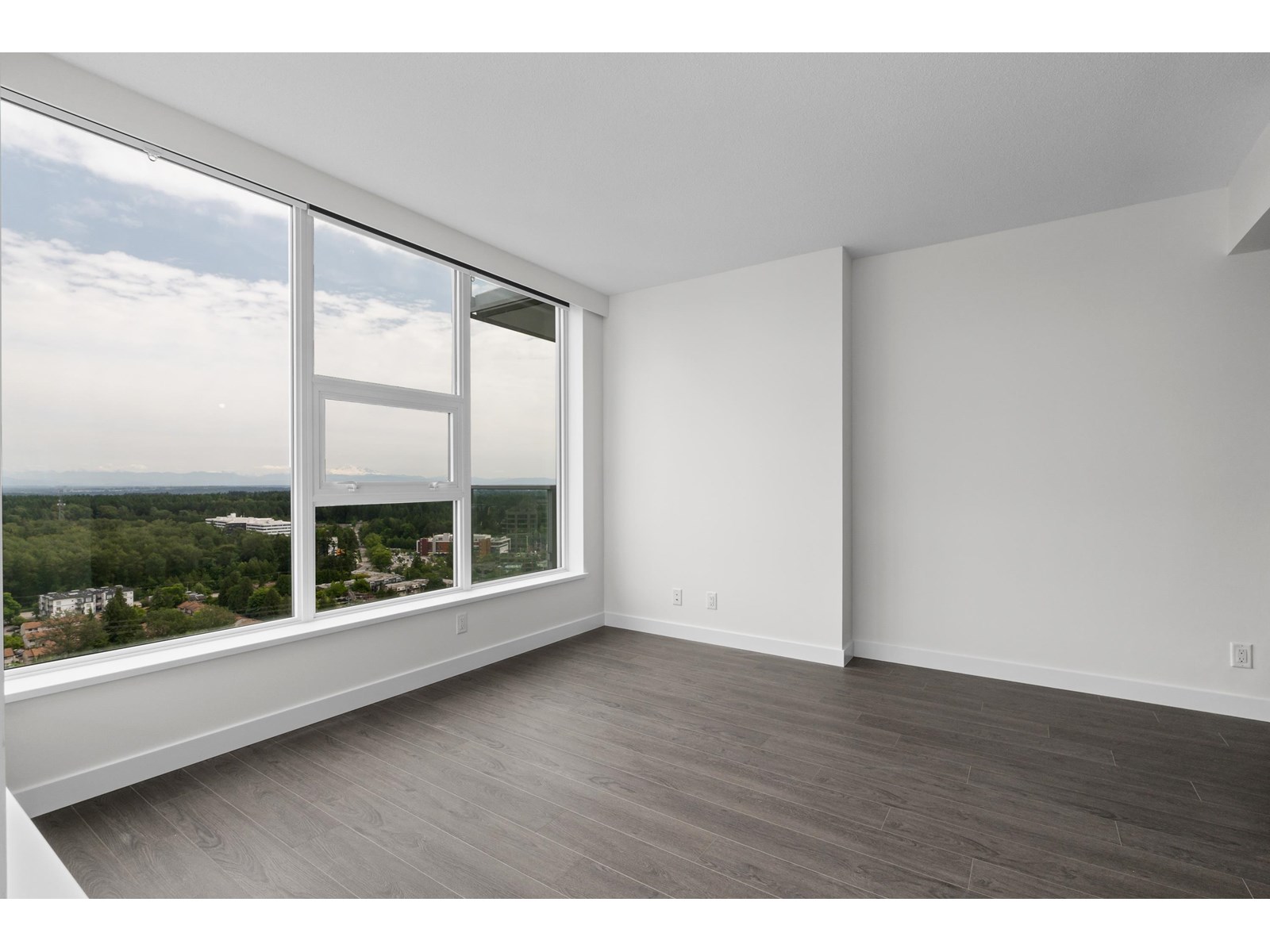 3302 13768 100 Avenue, Surrey, British Columbia  V3T 0V2 - Photo 2 - R3019092