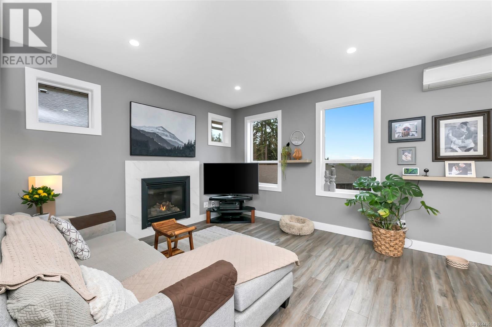 Property at 2436 Sooke Rd image 1