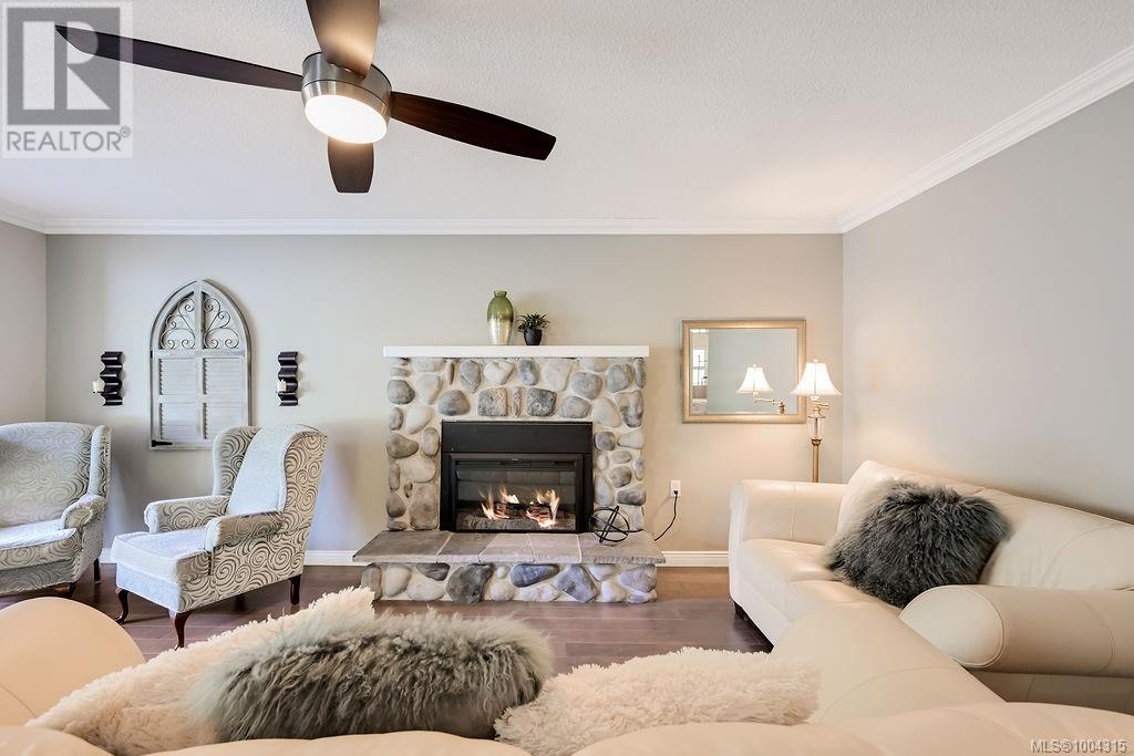 Property at 3037 Shoreview Dr image 5