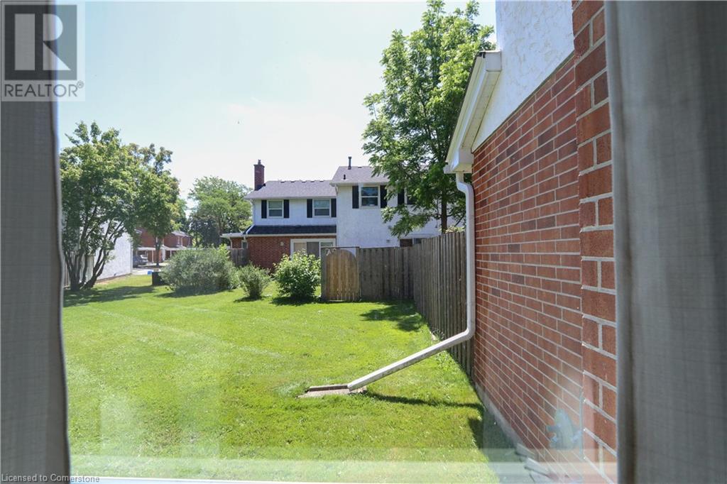 423 Keats Way Unit# 1, Waterloo, Ontario  N2L 5S7 - Photo 10 - 40744062