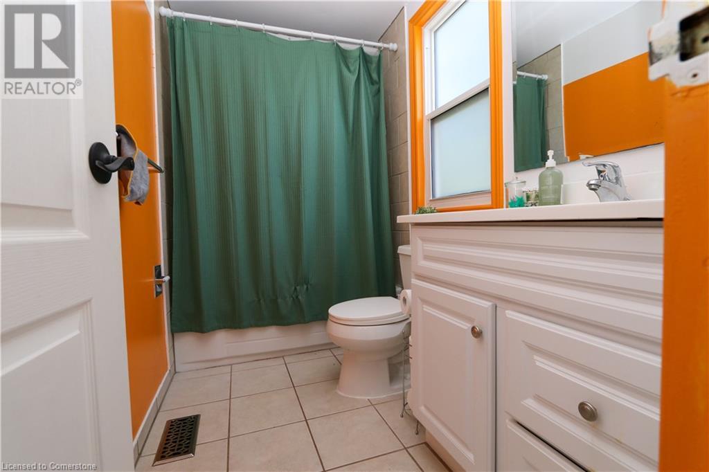 423 Keats Way Unit# 1, Waterloo, Ontario  N2L 5S7 - Photo 12 - 40744062