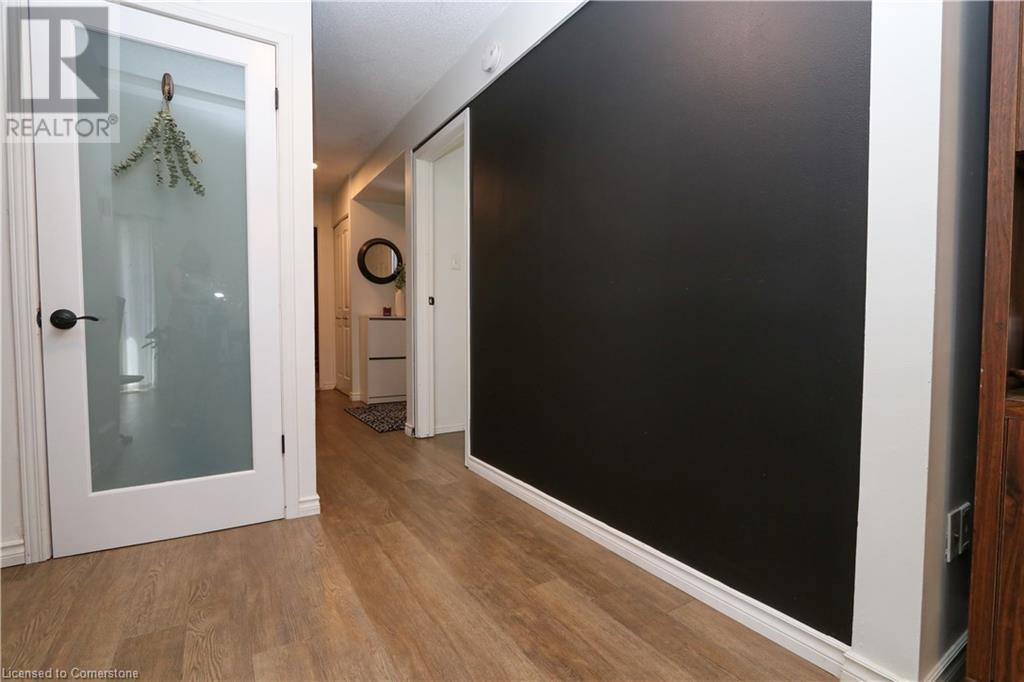 423 Keats Way Unit# 1, Waterloo, Ontario  N2L 5S7 - Photo 8 - 40744062