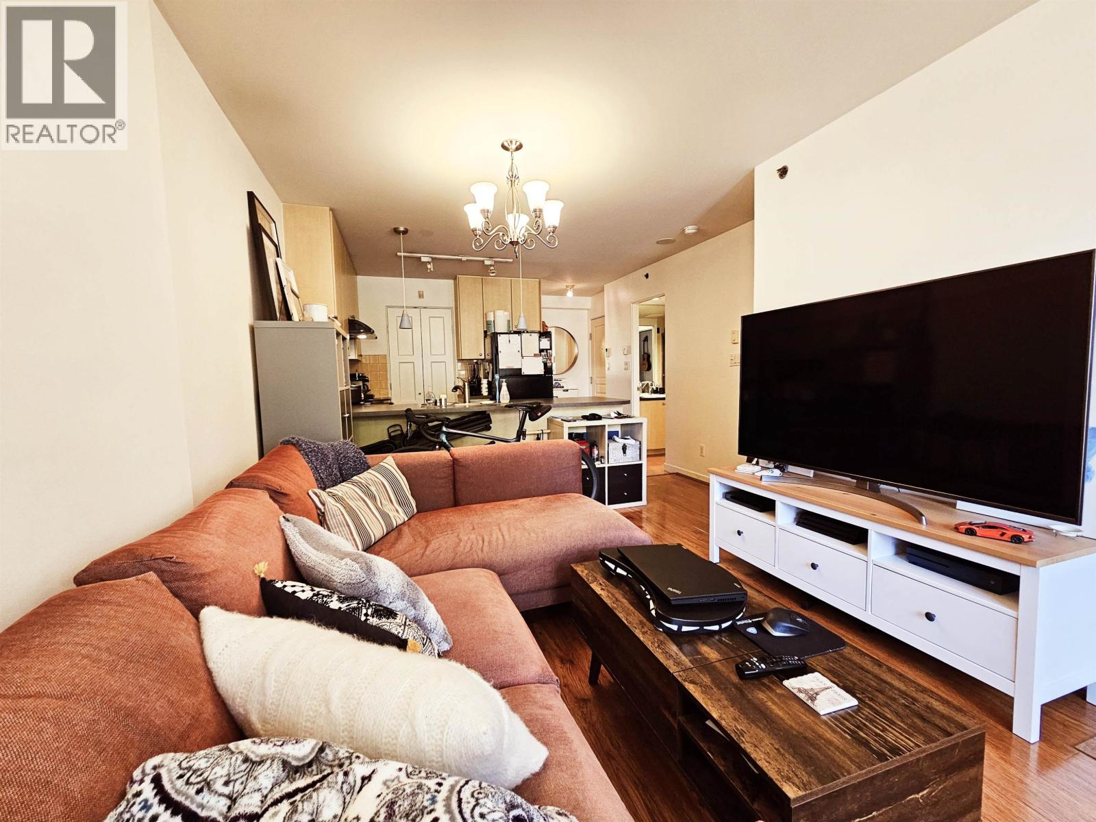 511 819 HAMILTON STREET, vancouver, British Columbia V6B6M2