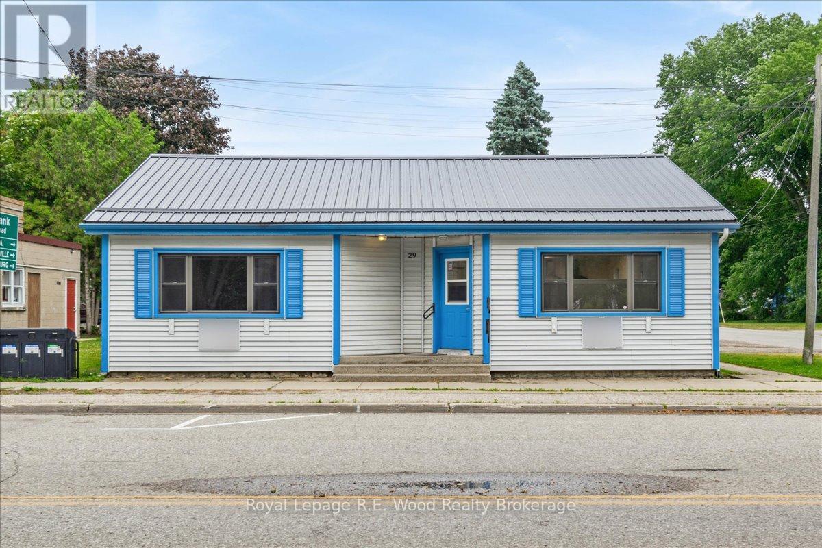 29 Wellington Street, Bayham, Ontario  N0J 1T0 - Photo 1 - X12241108