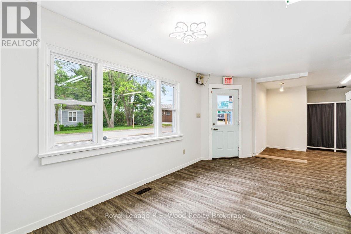 29 Wellington Street, Bayham, Ontario  N0J 1T0 - Photo 10 - X12241108