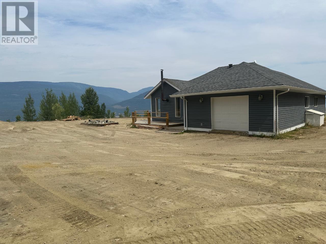 Property at 4652 Rose Crescent image 5