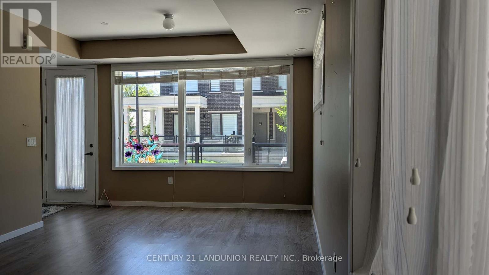 Property at 107 - 600 ALEX GARDNER CIRCLE image 5