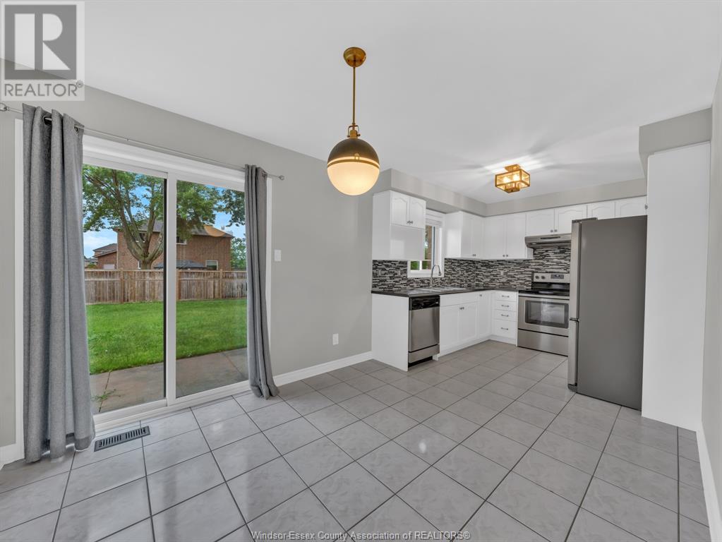 12720 Shelly Court, Tecumseh, Ontario  N8N 4W8 - Photo 9 - 25015823
