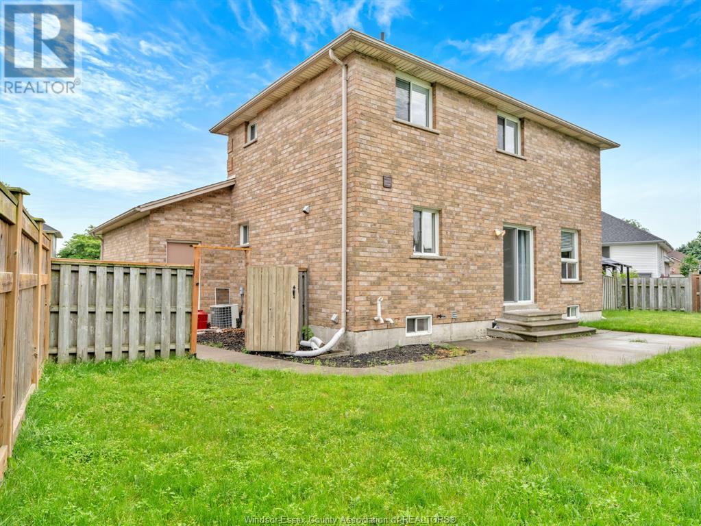 12720 Shelly Court, Tecumseh, Ontario  N8N 4W8 - Photo 30 - 25015823