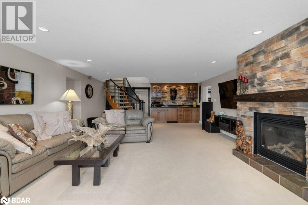 91 Lakeshore Road W, Oro-Medonte, Ontario  L0L 2E0 - Photo 38 - 40721480
