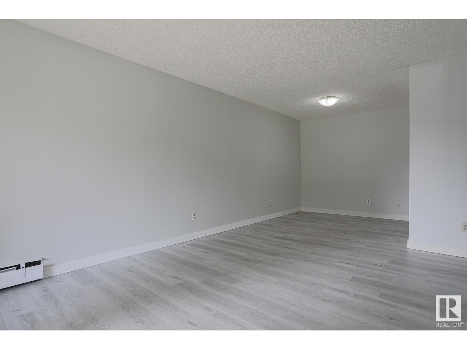 Property at #112 1628 48 ST NW NW image 3