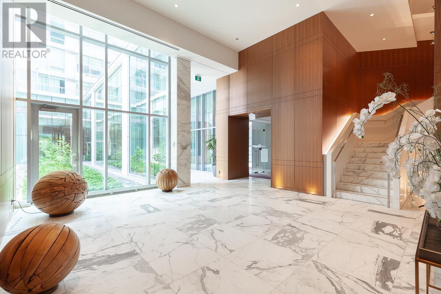 Listing Picture 38 of 40 : 701 6611 PEARSON WAY, Richmond / 烈治文 - 魯藝地產 Yvonne Lu Group - MLS Medallion Club Member