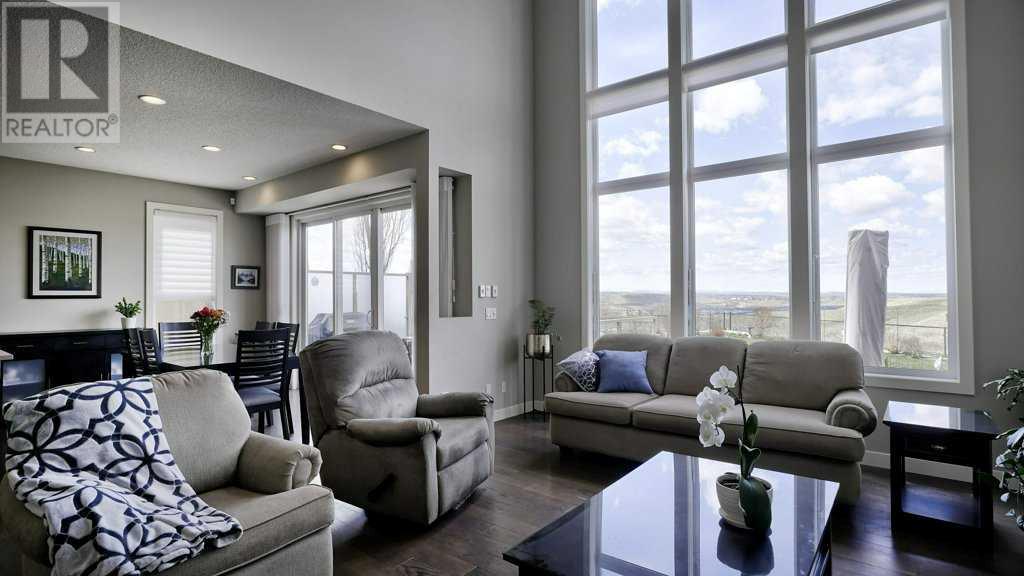 Property at 101 Cranarch Common SE image 4