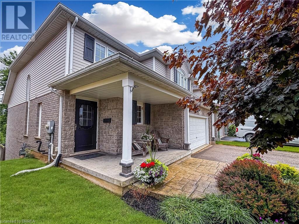 Property at 18 BRICKER Court image 3