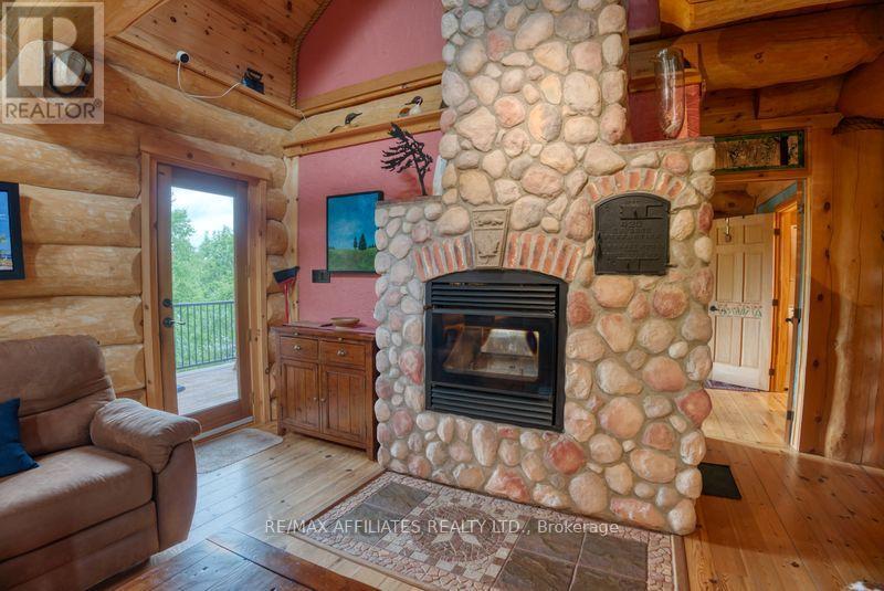 1602 Crozier D Road, Tay Valley, Ontario  K0G 1X0 - Photo 11 - X12241216
