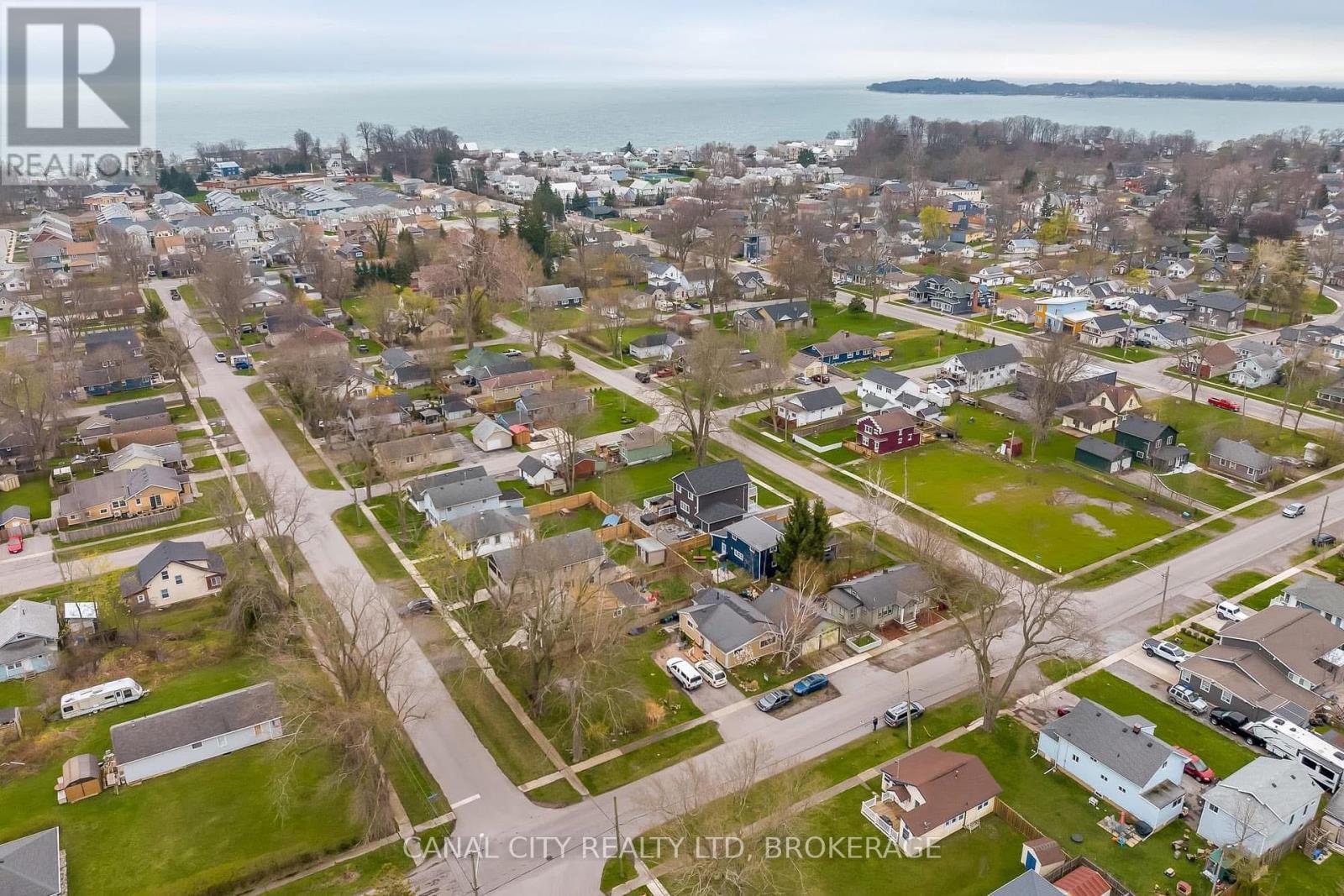 Pt Lt 286 Mathewson Avenue, Fort Erie, Ontario  L0S 1B0 - Photo 5 - X12241196