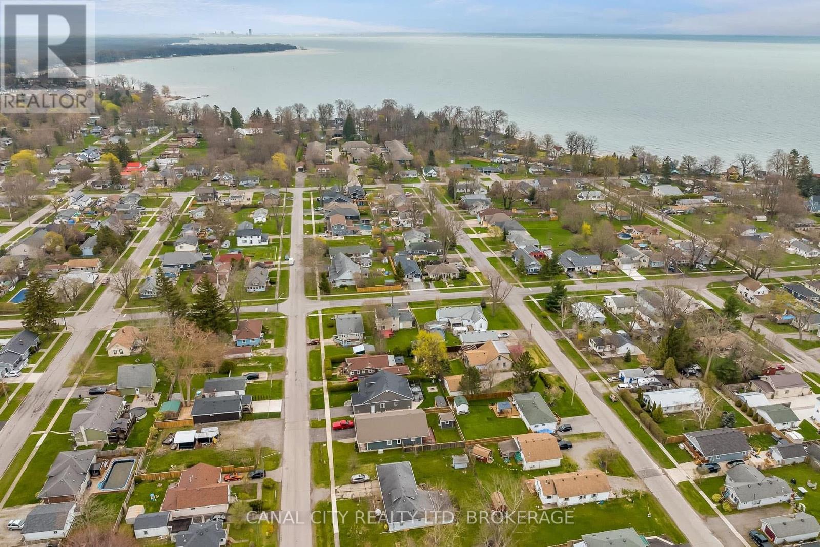 Pt Lt 286 Mathewson Avenue, Fort Erie, Ontario  L0S 1B0 - Photo 6 - X12241196