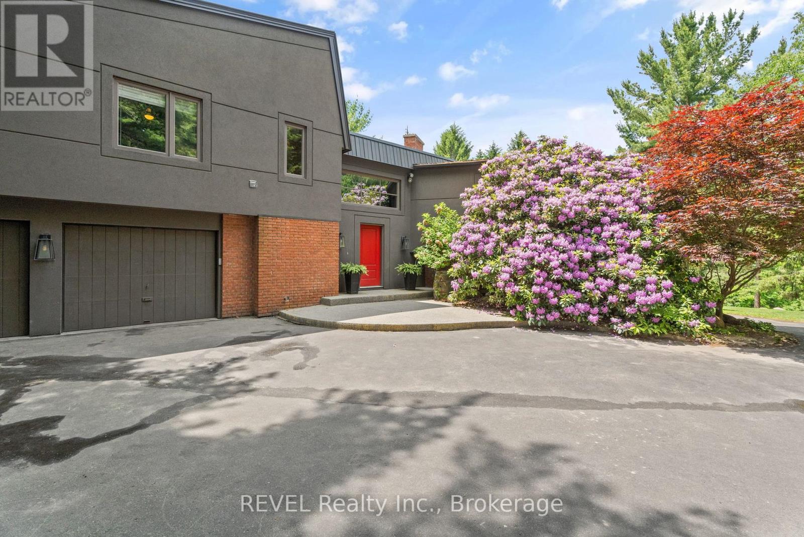 Property at 2027 HANSLER STREET image 2