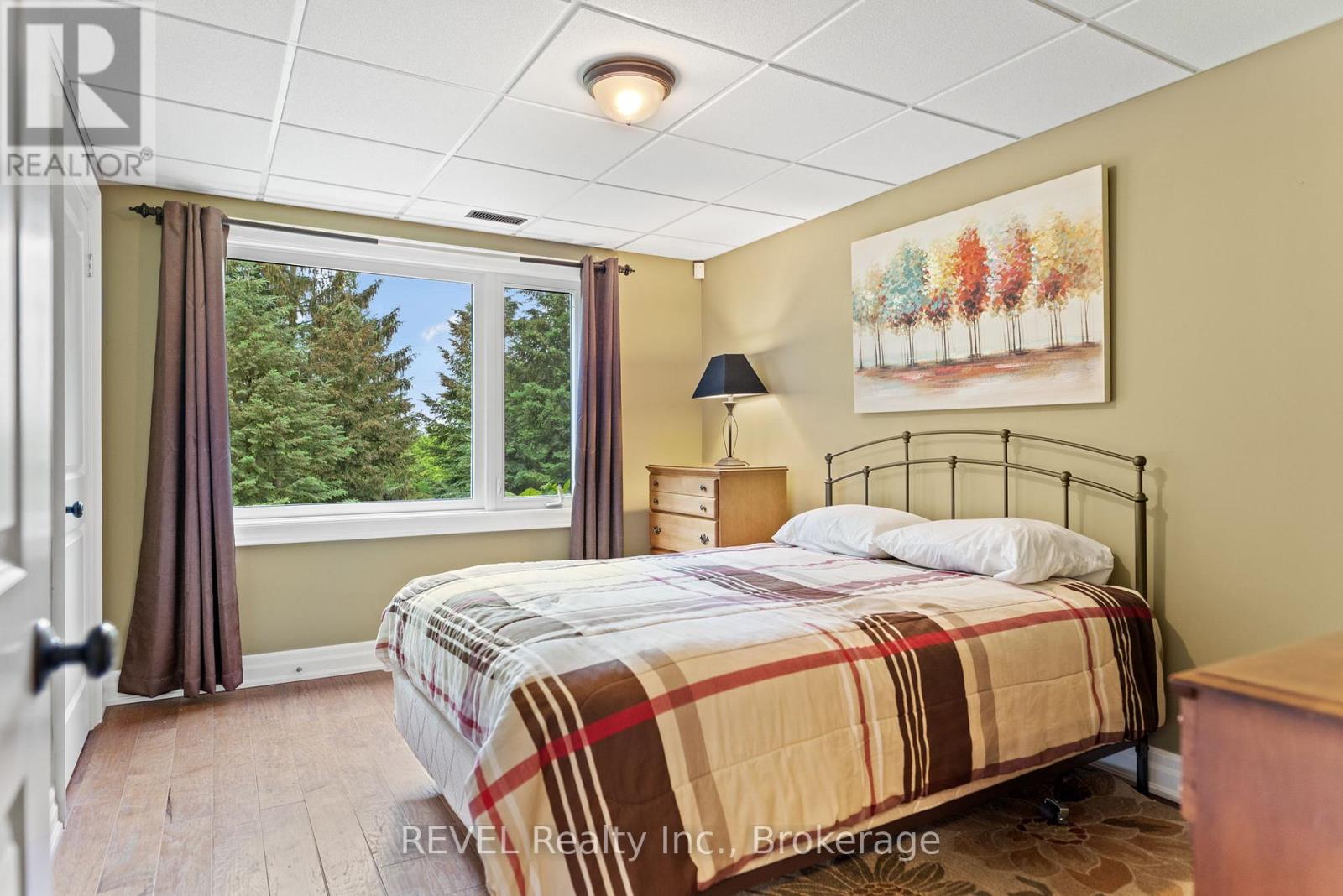 2027 Hansler Street, Pelham, Ontario  L0S 1M0 - Photo 22 - X12241222