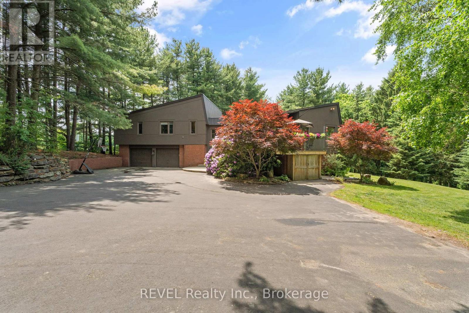 Property at 2027 HANSLER STREET image 3
