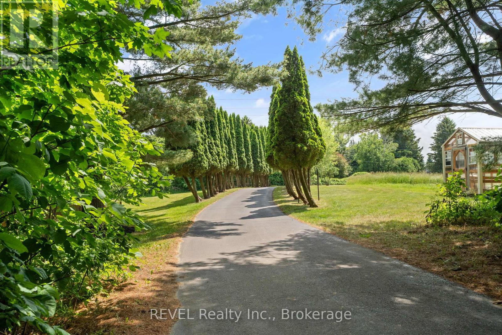 2027 Hansler Street, Pelham, Ontario  L0S 1M0 - Photo 40 - X12241222