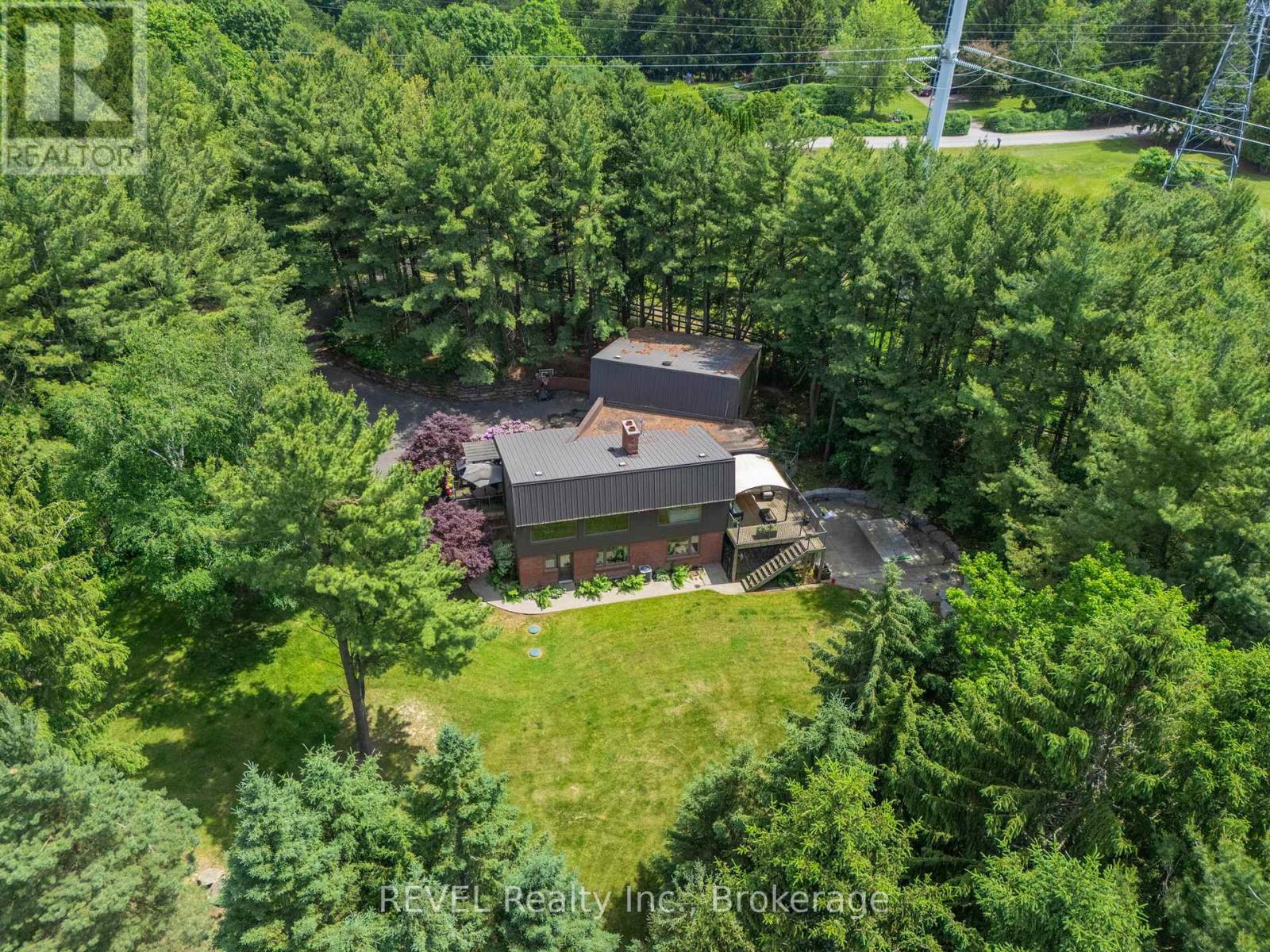 2027 Hansler Street, Pelham, Ontario  L0S 1M0 - Photo 47 - X12241222