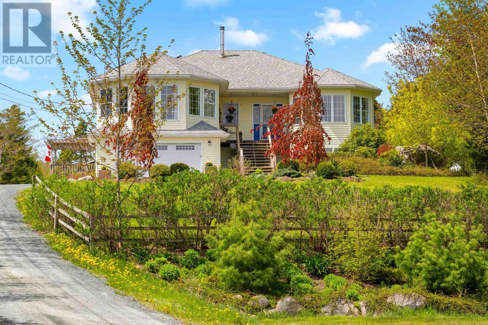 Property at 640 Myra Road image 4