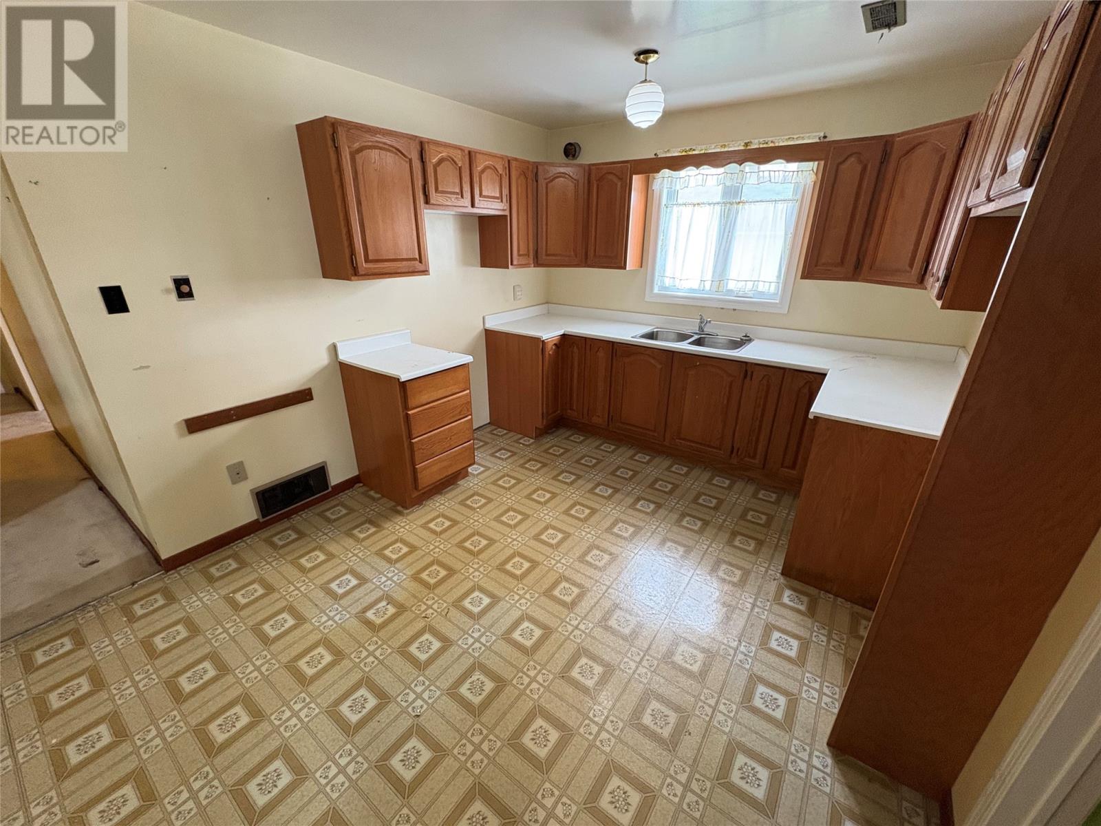11 Commonwealth Drive, Botwood, Newfoundland & Labrador  A0H 1E0 - Photo 18 - 1286812