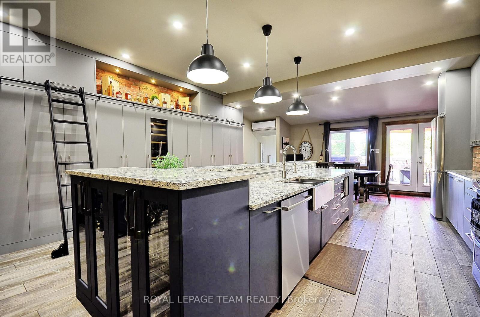 26 Elgin Street W, Arnprior, Ontario  K7S 1N3 - Photo 31 - X12241232