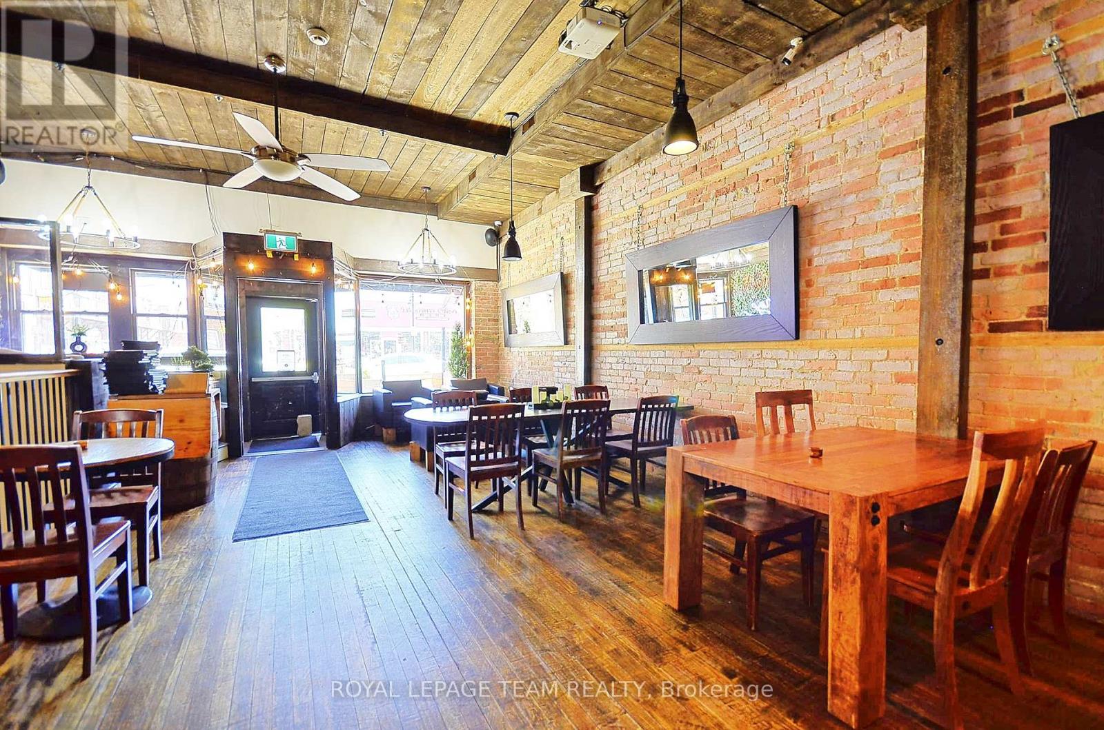 26 Elgin Street W, Arnprior, Ontario  K7S 1N3 - Photo 8 - X12241232