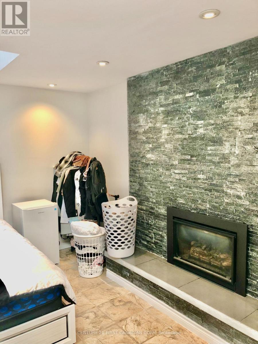 190 Fairview Avenue, St. Thomas, Ontario  N5R 5K4 - Photo 30 - X12241248