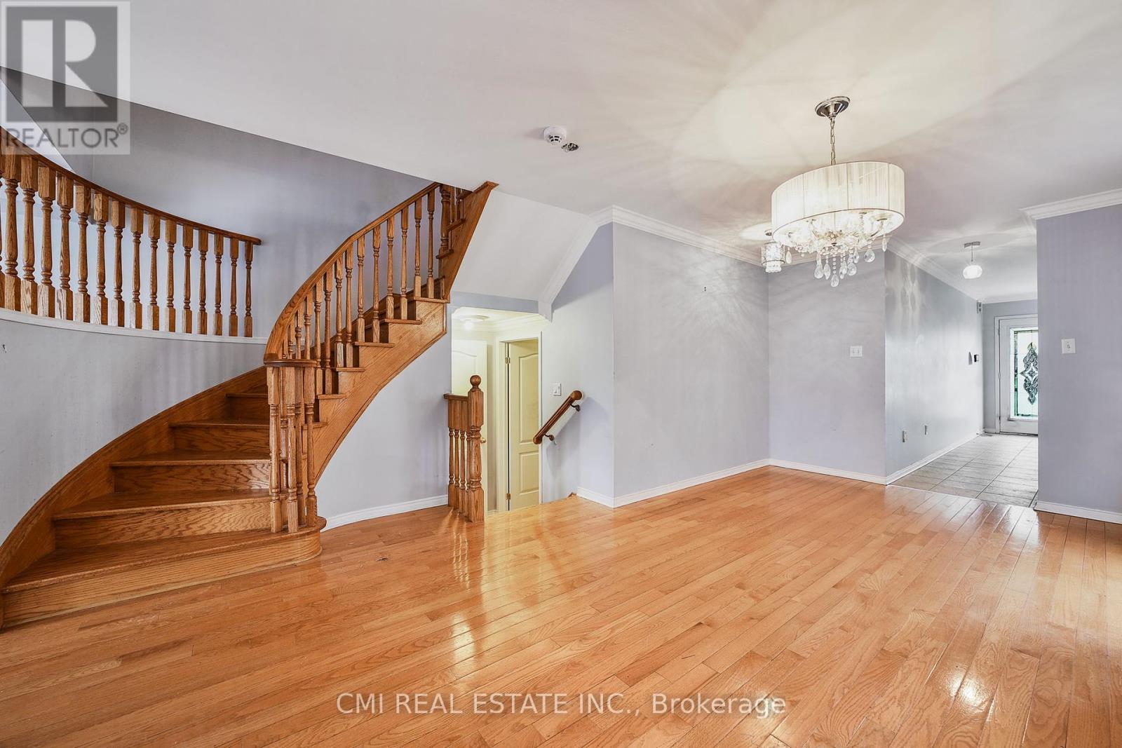 107 Venice Gate Drive, Vaughan, Ontario  L4H 0E8 - Photo 14 - N12241258