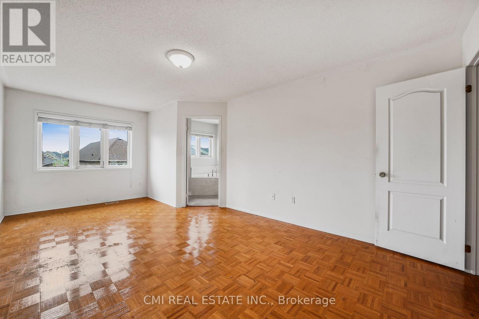 107 Venice Gate Drive, Vaughan, Ontario  L4H 0E8 - Photo 17 - N12241258