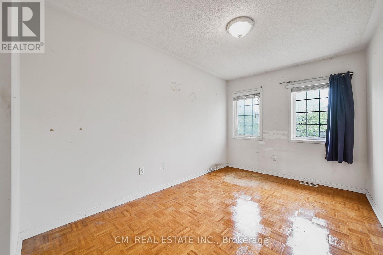 107 Venice Gate Drive, Vaughan, Ontario  L4H 0E8 - Photo 23 - N12241258