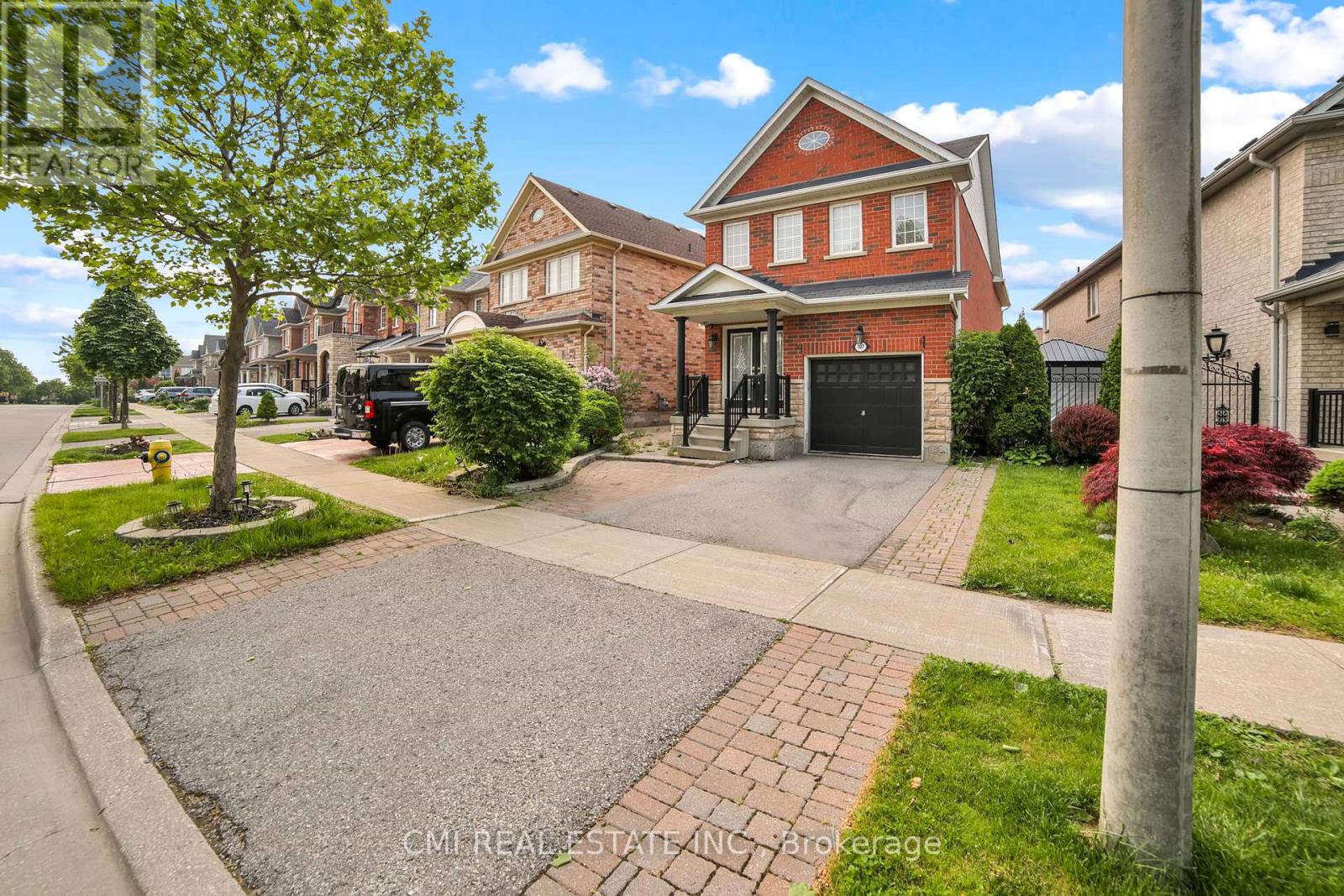 Property at 107 VENICE GATE DRIVE image 3