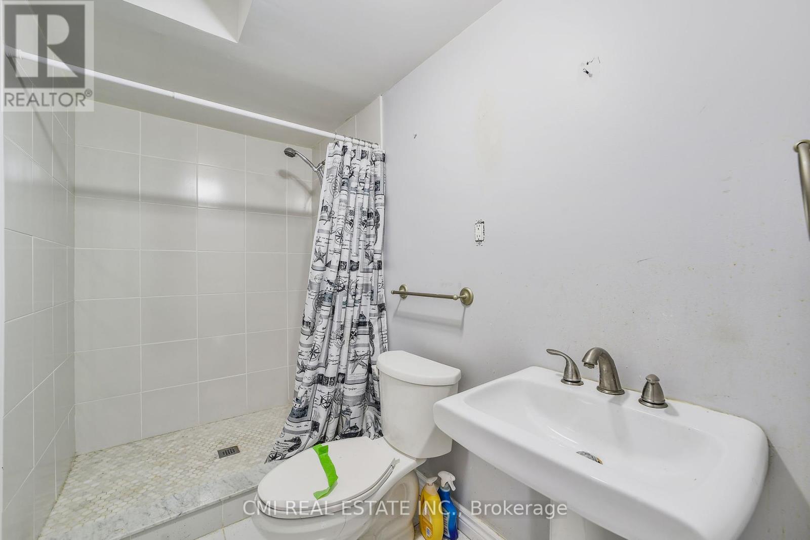 107 Venice Gate Drive, Vaughan, Ontario  L4H 0E8 - Photo 30 - N12241258