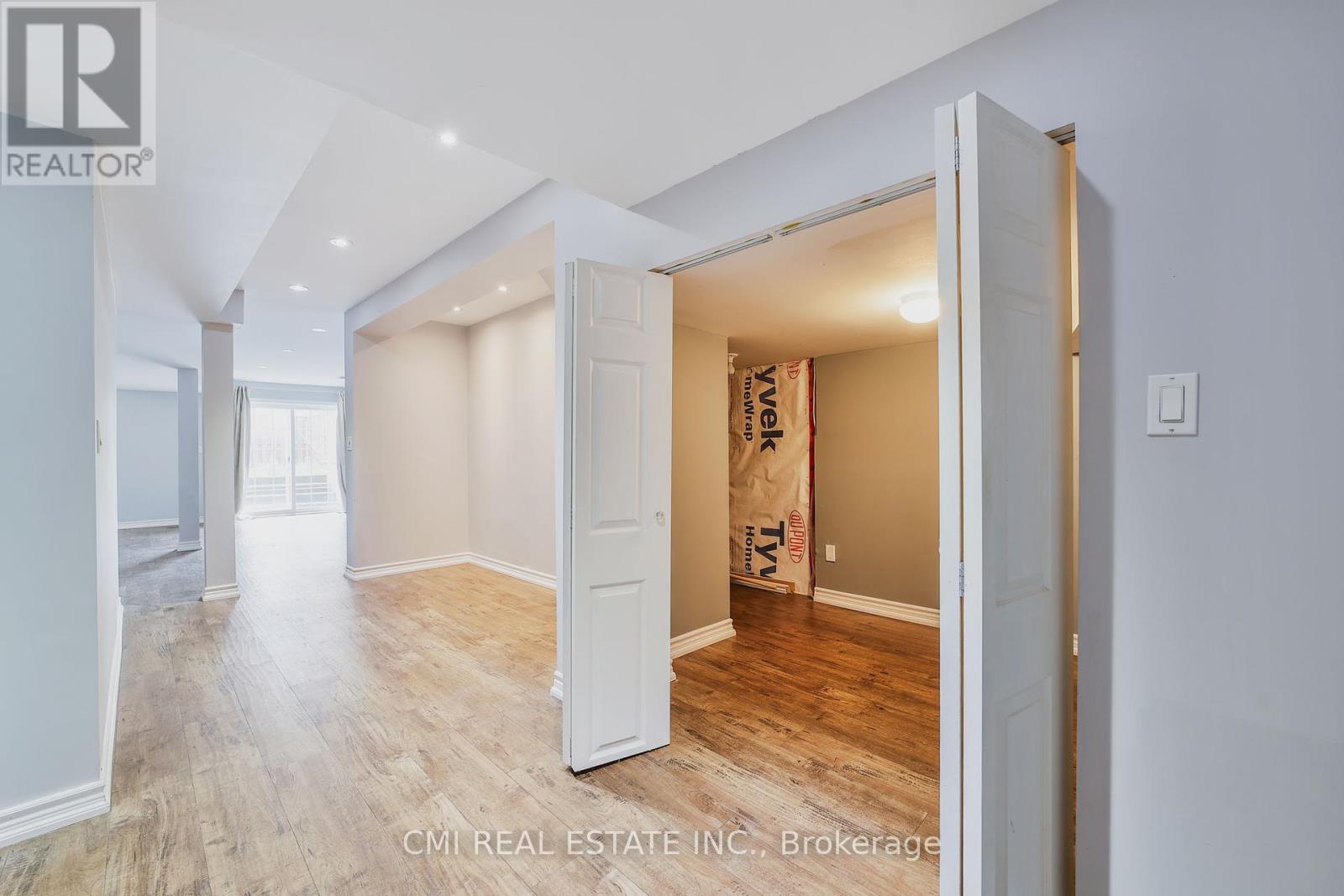 107 Venice Gate Drive, Vaughan, Ontario  L4H 0E8 - Photo 32 - N12241258