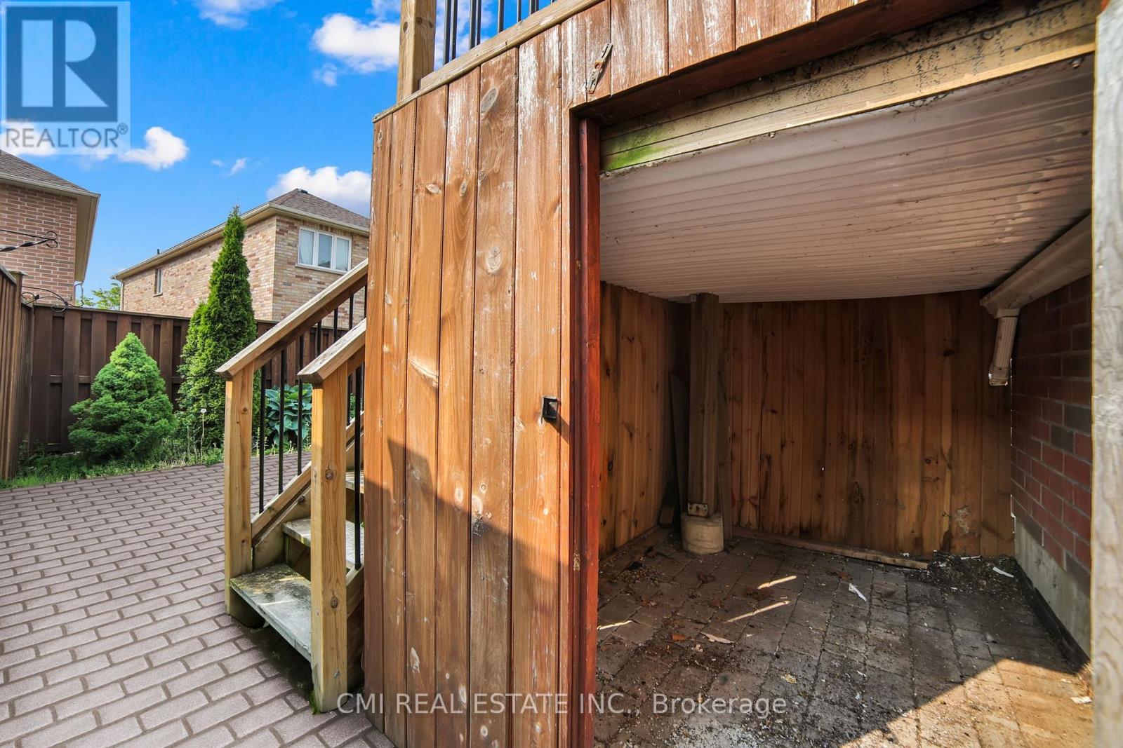 107 Venice Gate Drive, Vaughan, Ontario  L4H 0E8 - Photo 39 - N12241258