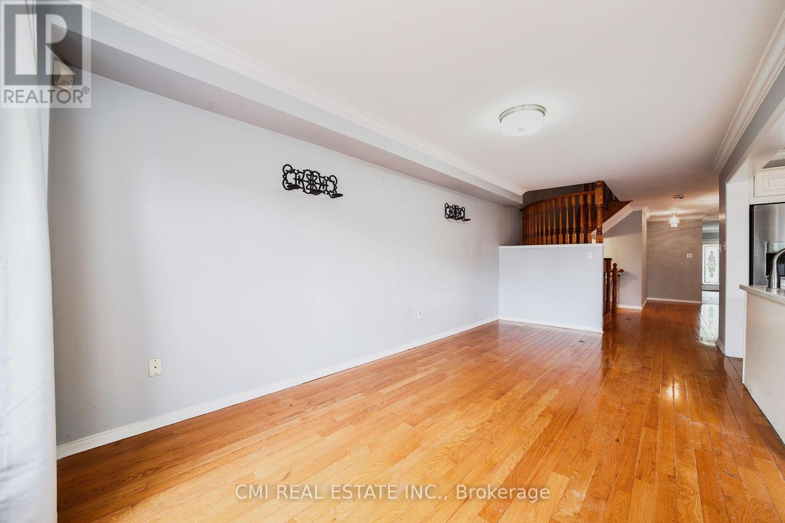 107 Venice Gate Drive, Vaughan, Ontario  L4H 0E8 - Photo 8 - N12241258