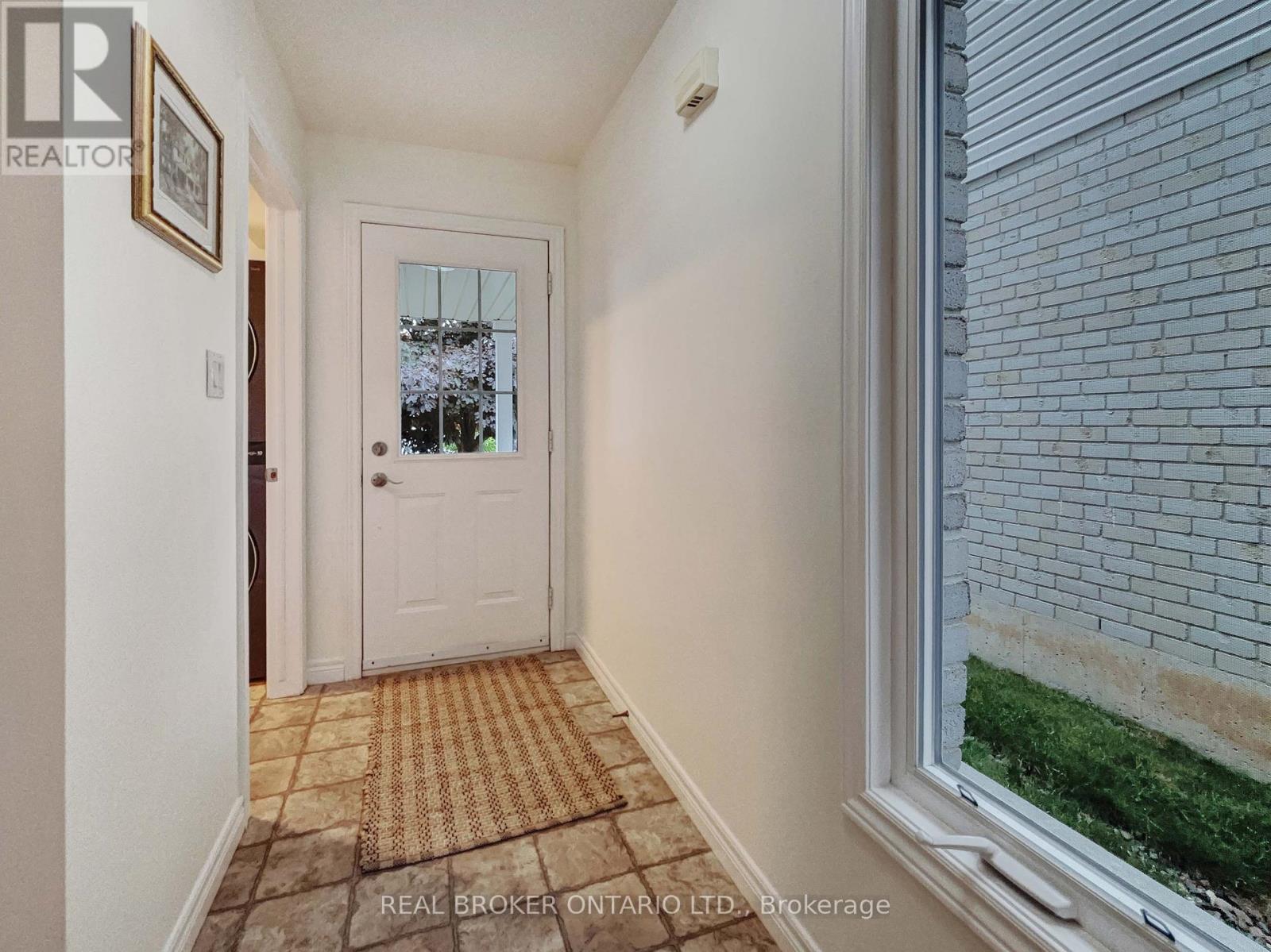 18 Bricker Court, Brantford, Ontario  N3T 6R7 - Photo 13 - X12241251
