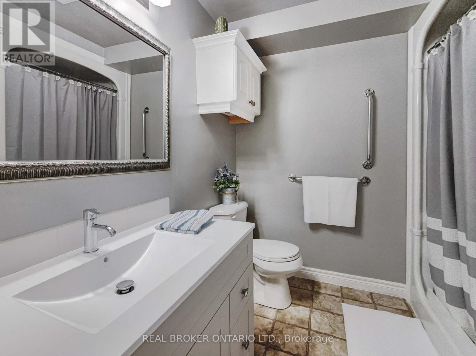 18 Bricker Court, Brantford, Ontario  N3T 6R7 - Photo 19 - X12241251