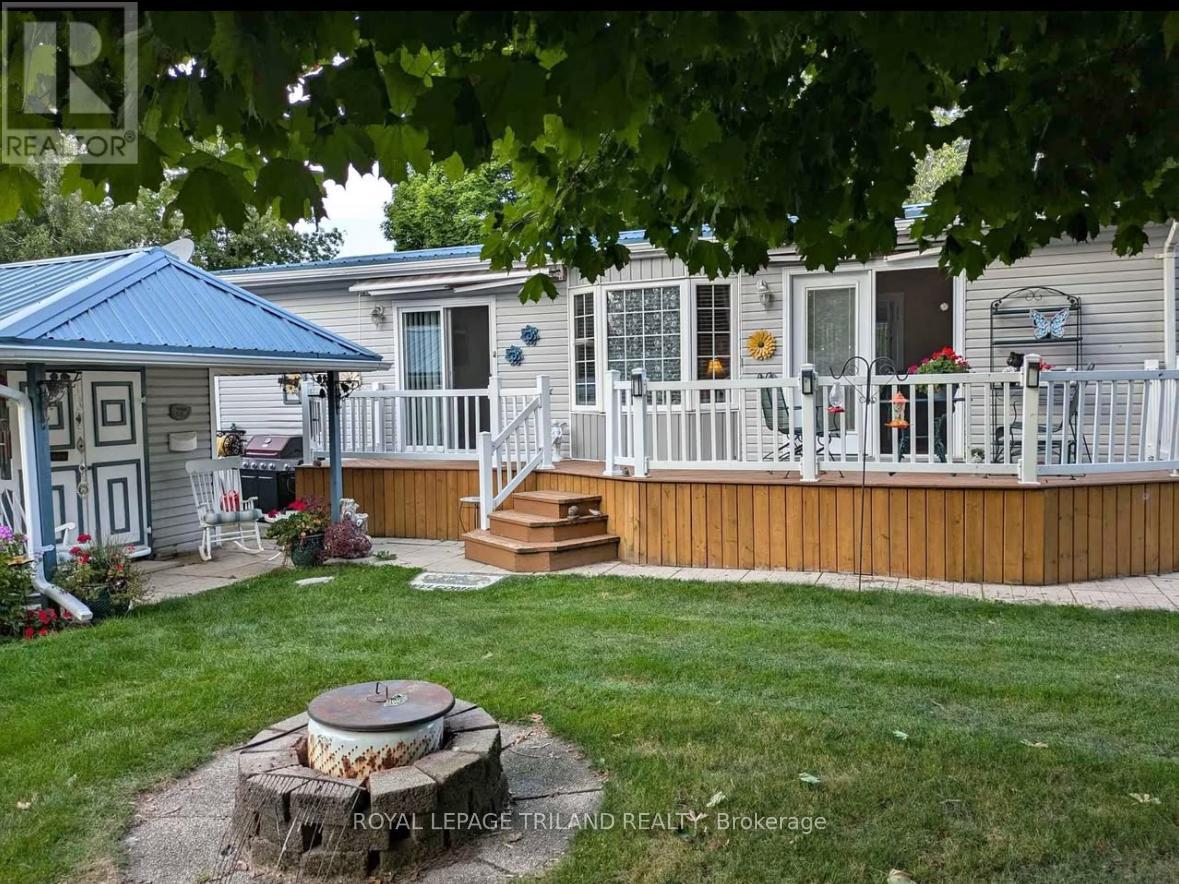 21527 Gray (Lot 132-133 Birch St.) Line, West Elgin, Ontario  N0L 2C0 - Photo 2 - X12241278