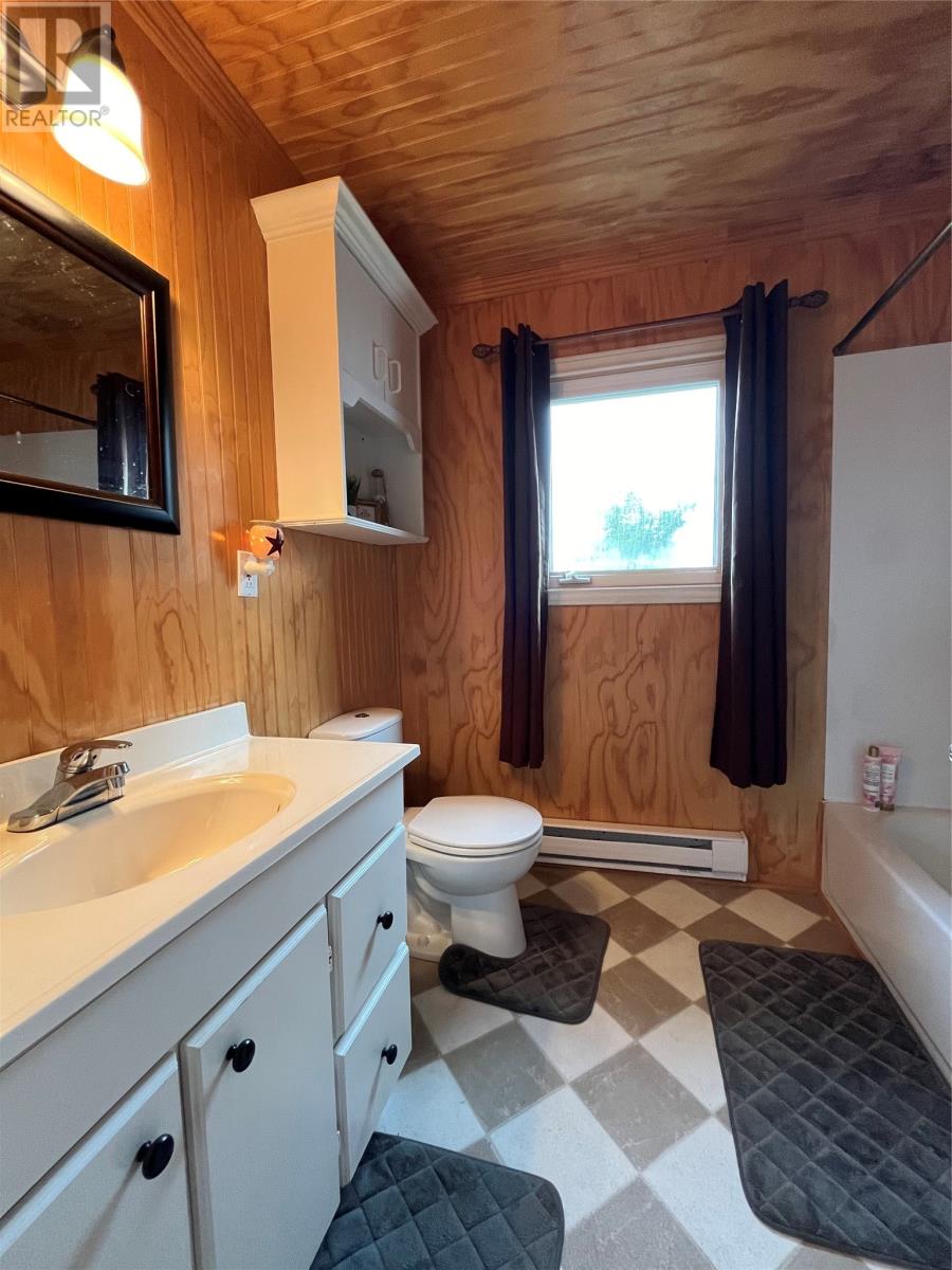 14 Brookside Street, Fortune, Newfoundland & Labrador  A0E 1P0 - Photo 12 - 1286842