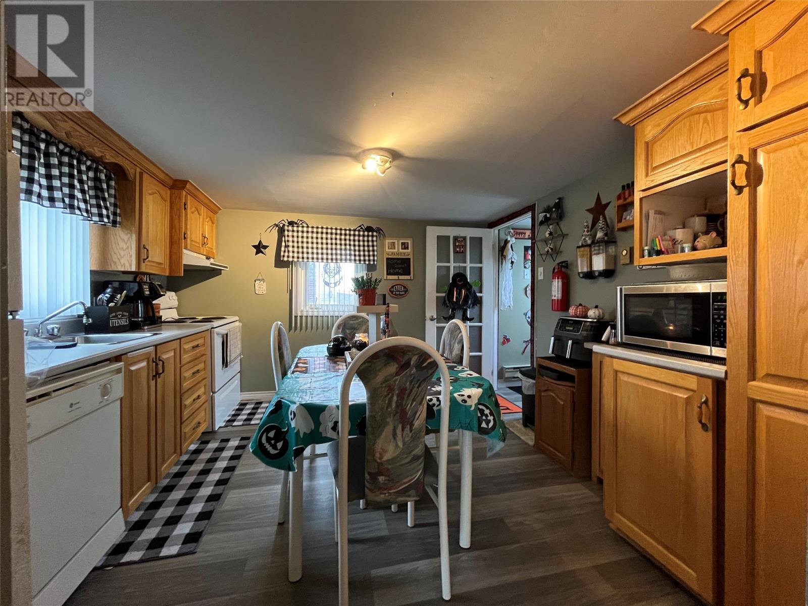 14 Brookside Street, Fortune, Newfoundland & Labrador  A0E 1P0 - Photo 6 - 1286842