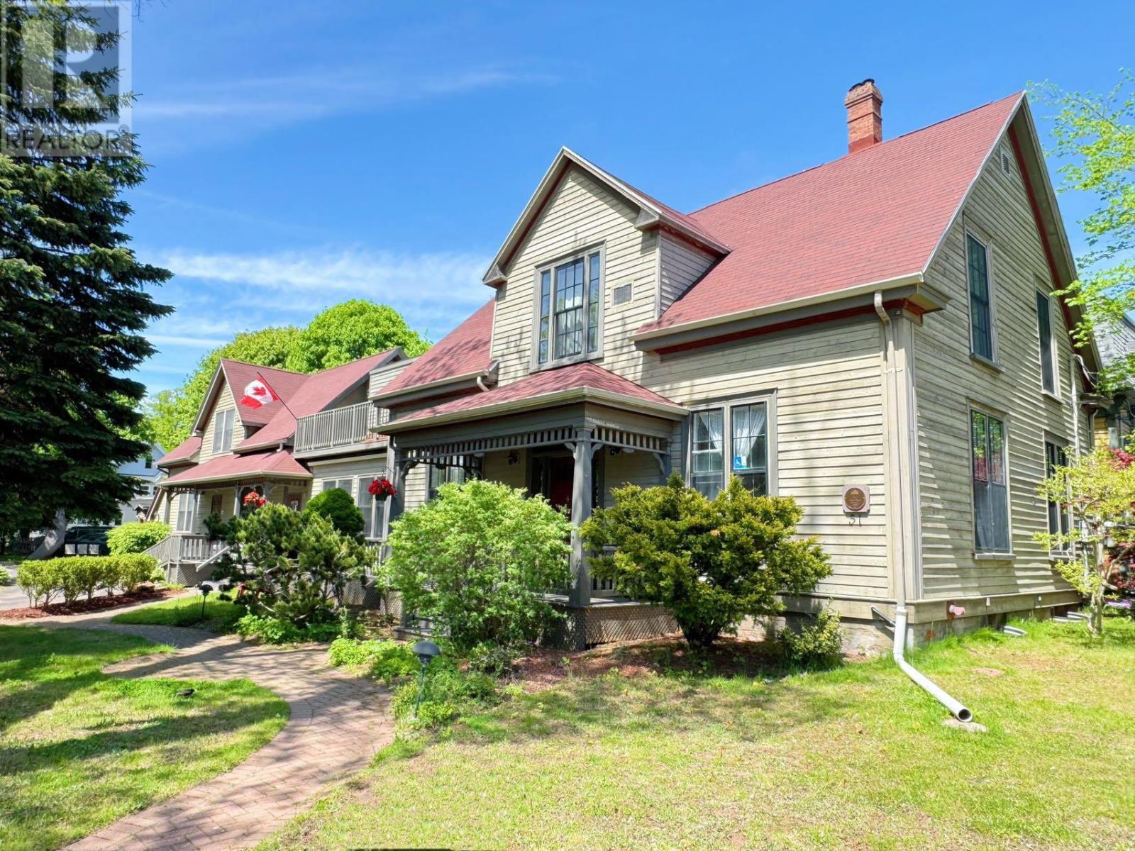 49-51 Fitzroy Street, Charlottetown, Prince Edward Island C1A 1R4 - Photo 2 - 202515524