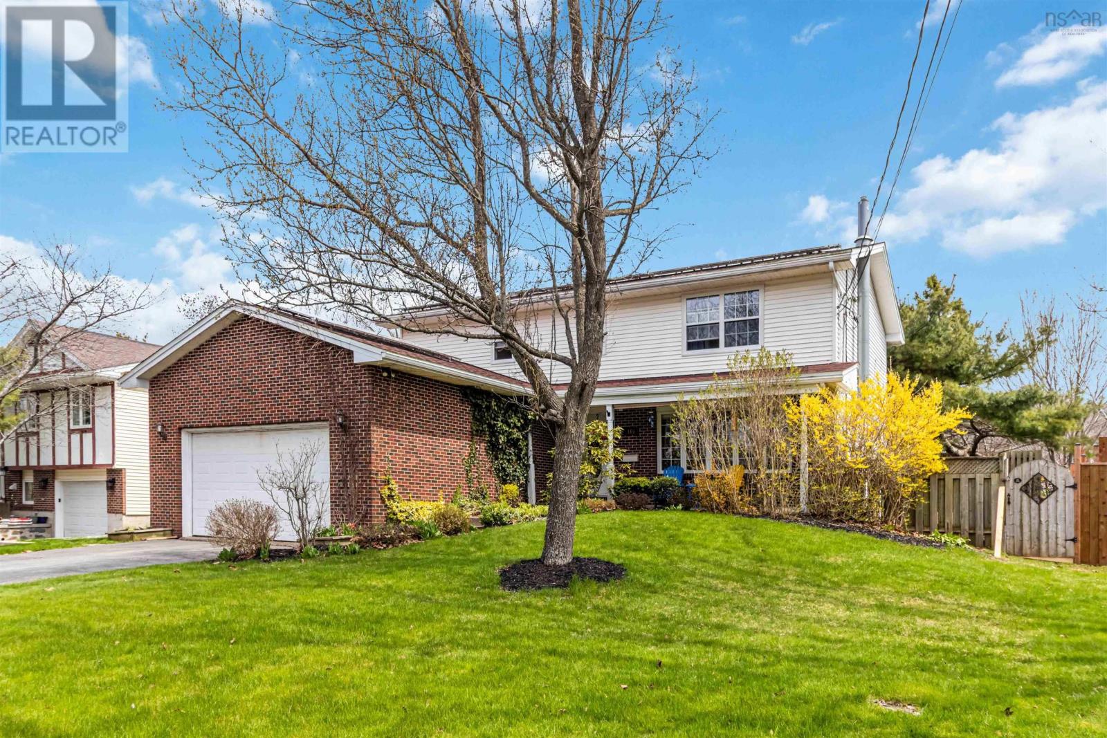 Property at 165 Rockmanor Drive image 3