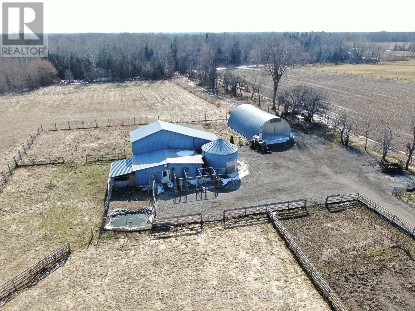 6212 Sixth Line, Centre Wellington, Ontario  N0B 1J0 - Photo 3 - X12046199
